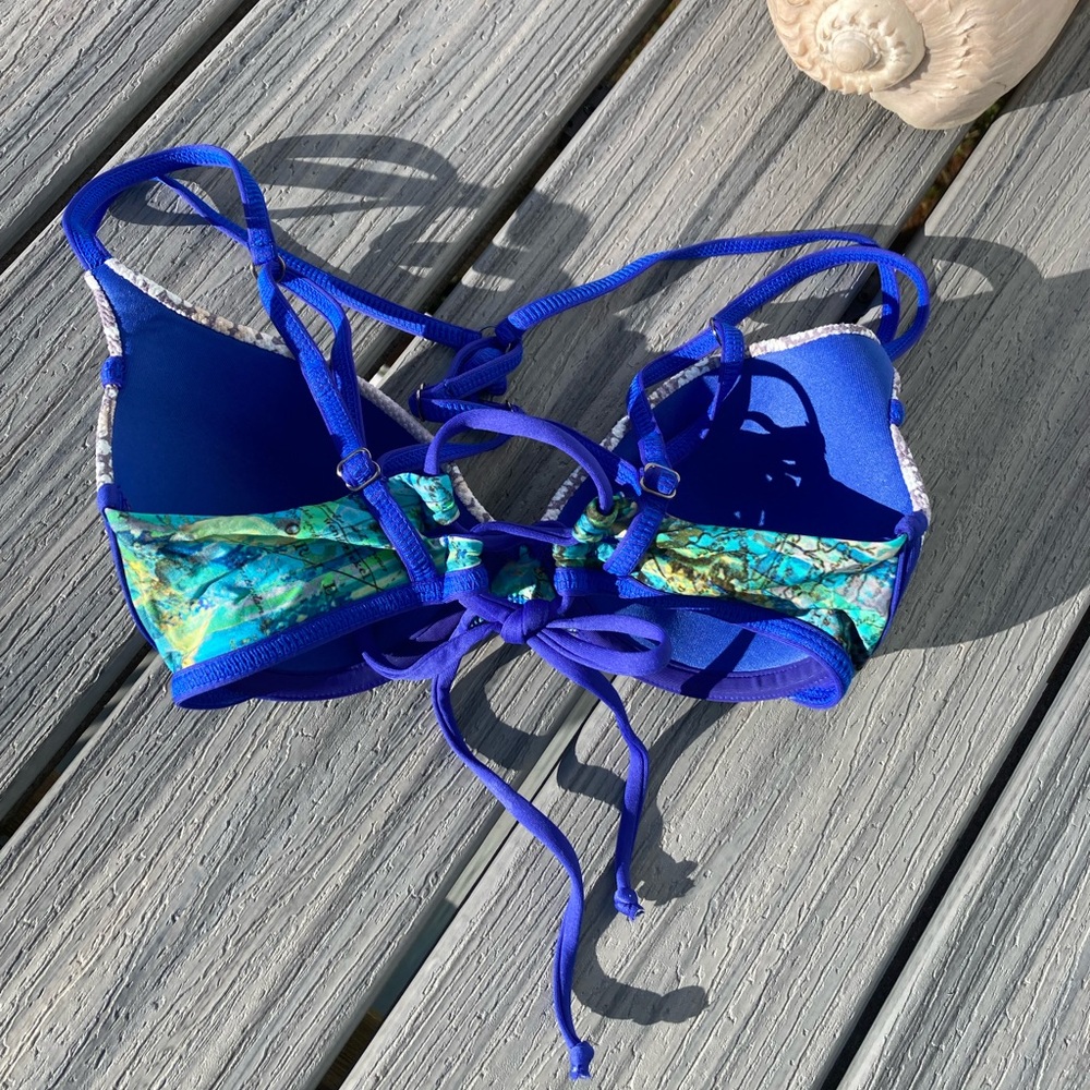 NWOT Maaji x Tone it Up Vintage Top - Beach Daze Molded Cup Bikini Top - M - Picture 6 of 16